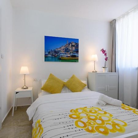 Studio & Apartments On The Beach By Aspentlv เทลอาวีฟ ภายนอก รูปภาพ