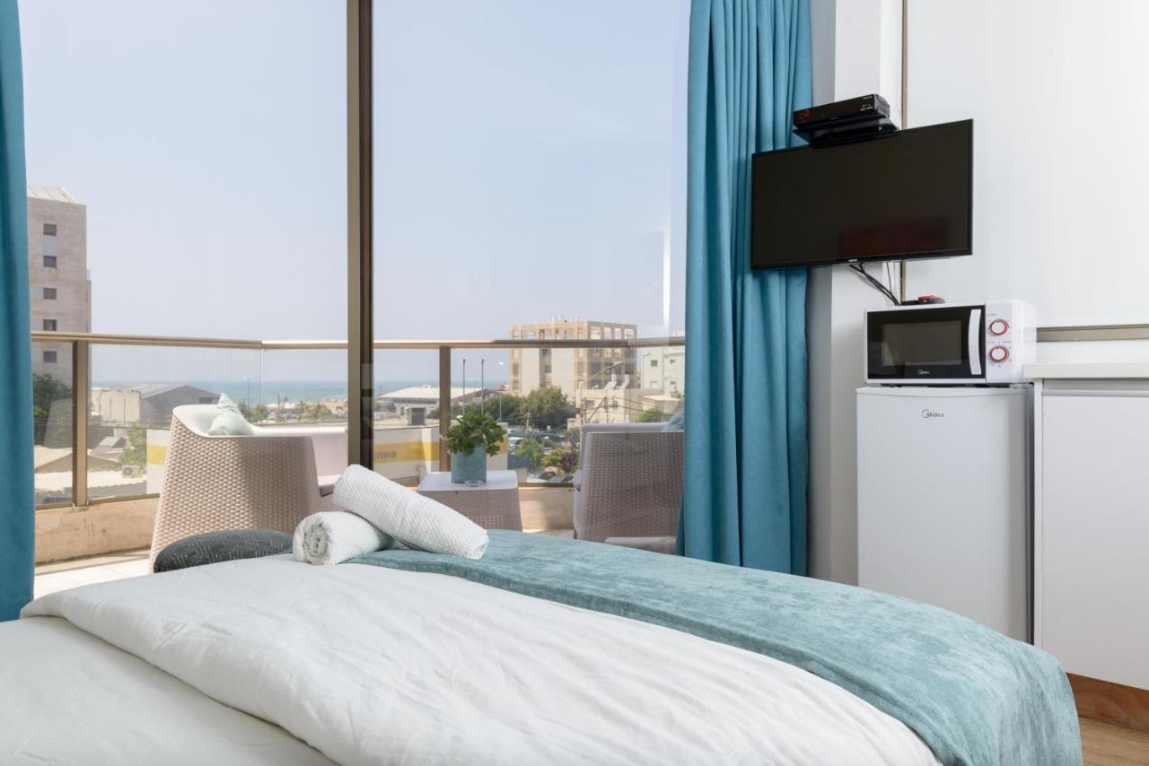 Studio & Apartments On The Beach By Aspentlv เทลอาวีฟ ภายนอก รูปภาพ