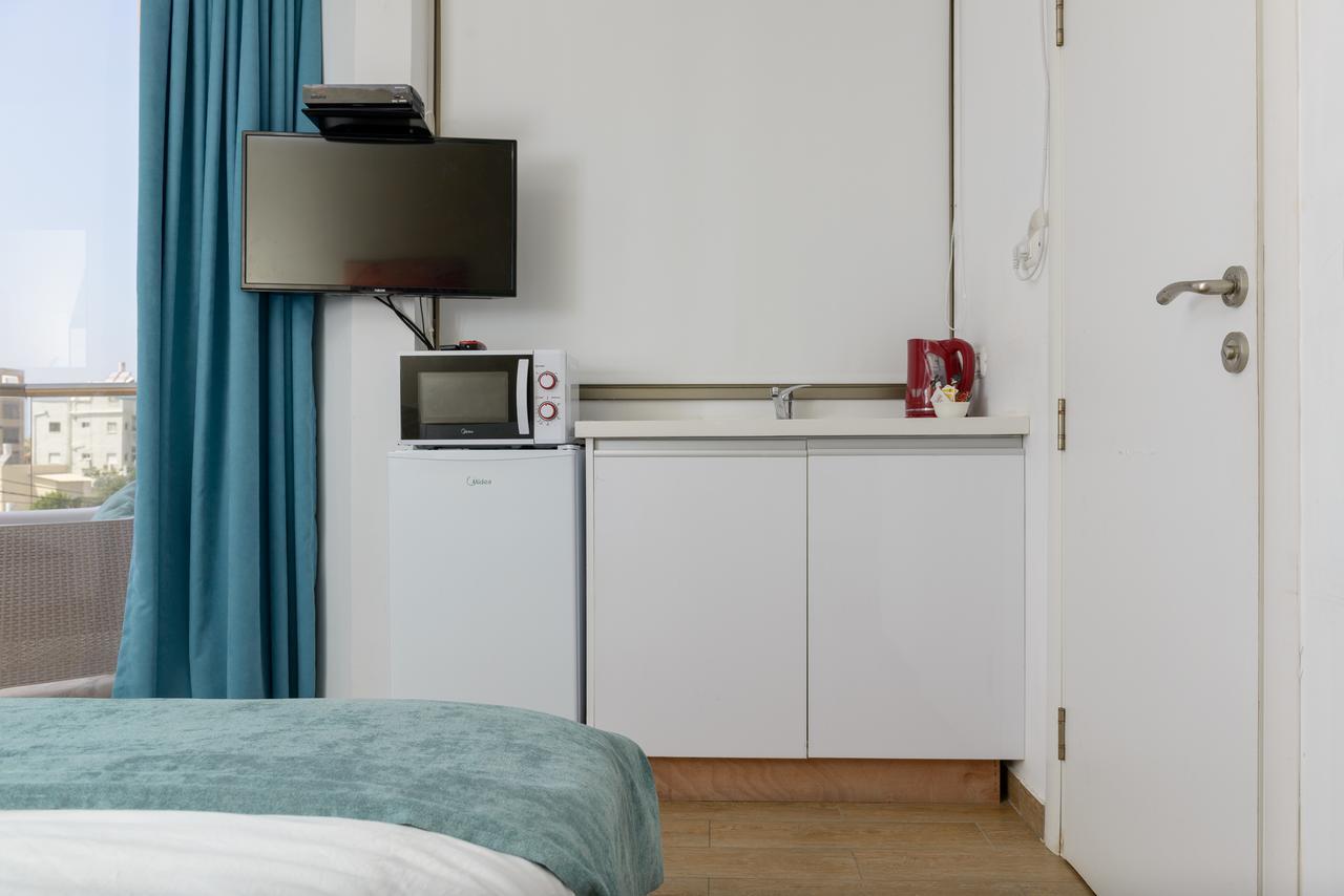 Studio & Apartments On The Beach By Aspentlv เทลอาวีฟ ภายนอก รูปภาพ