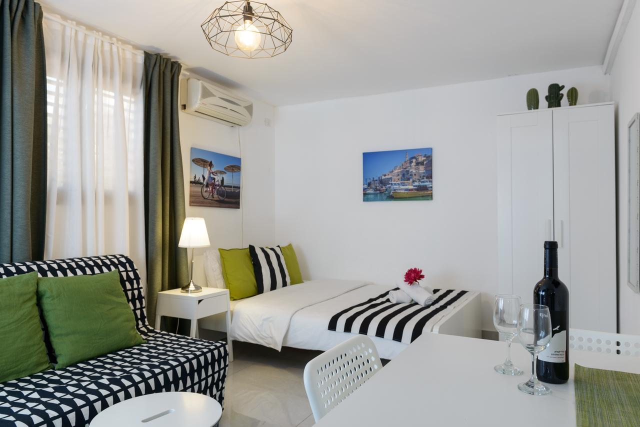 Studio & Apartments On The Beach By Aspentlv เทลอาวีฟ ภายนอก รูปภาพ