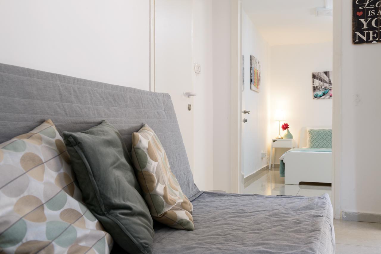 Studio & Apartments On The Beach By Aspentlv เทลอาวีฟ ภายนอก รูปภาพ