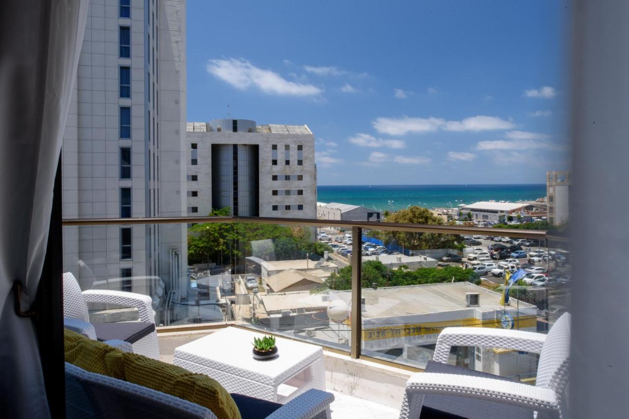 Studio & Apartments On The Beach By Aspentlv เทลอาวีฟ ภายนอก รูปภาพ