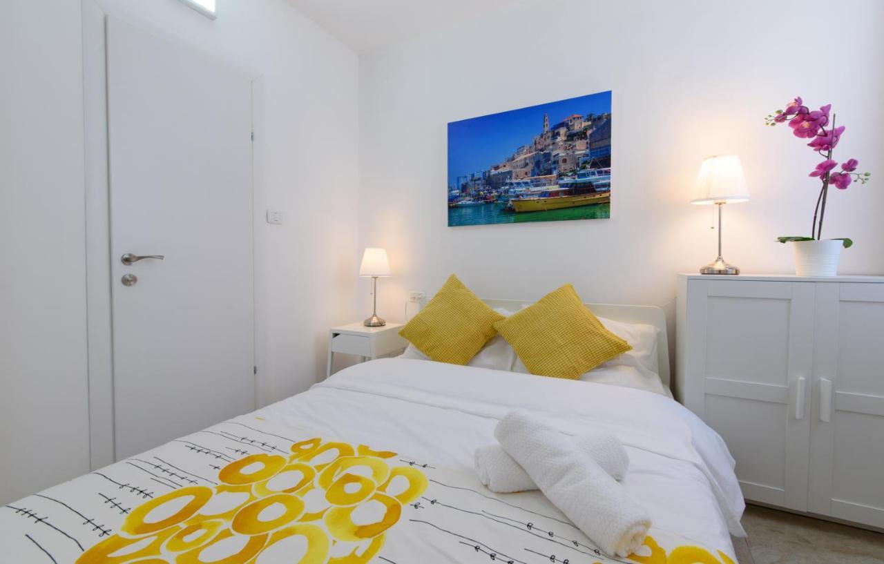 Studio & Apartments On The Beach By Aspentlv เทลอาวีฟ ภายนอก รูปภาพ